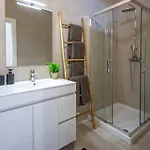Micului Refugiu 度假居 *